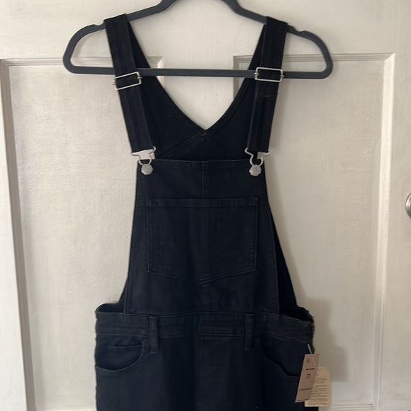 Levi Strauss & Co Black Form Fitting Overalls - Picture 2 of 3